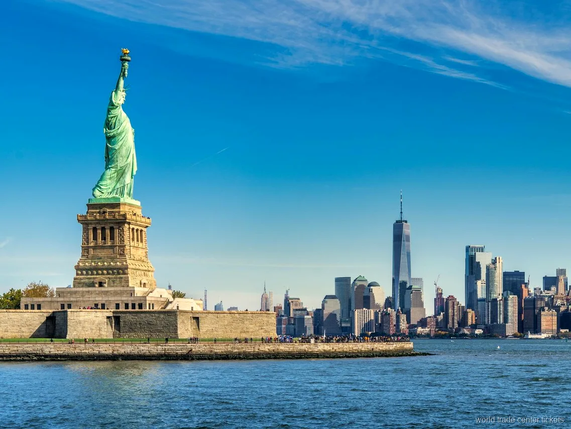 Piccolo gruppo nel tour New York in un Giorno con upgrade al One World Observatory